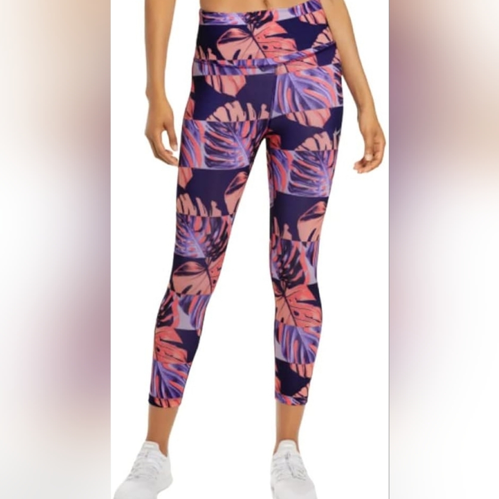 Nike Women's Dri-FIT Printed Cropped Full Length Leggings - Picture 11 of 11